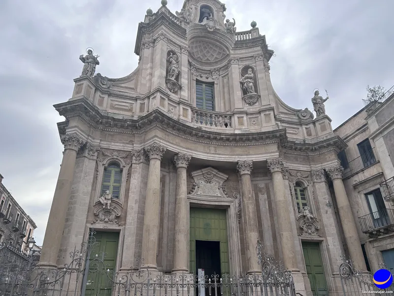 basílica della collegiata, de las más bonitas de Catania