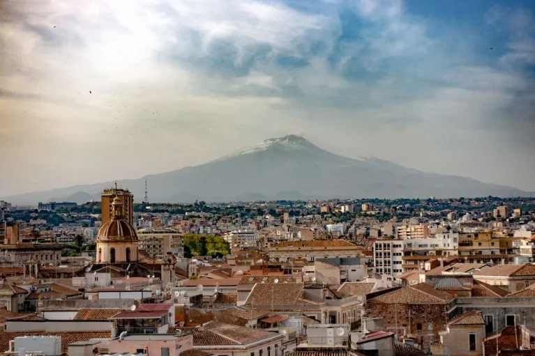 panorámica de la ciudad de catania