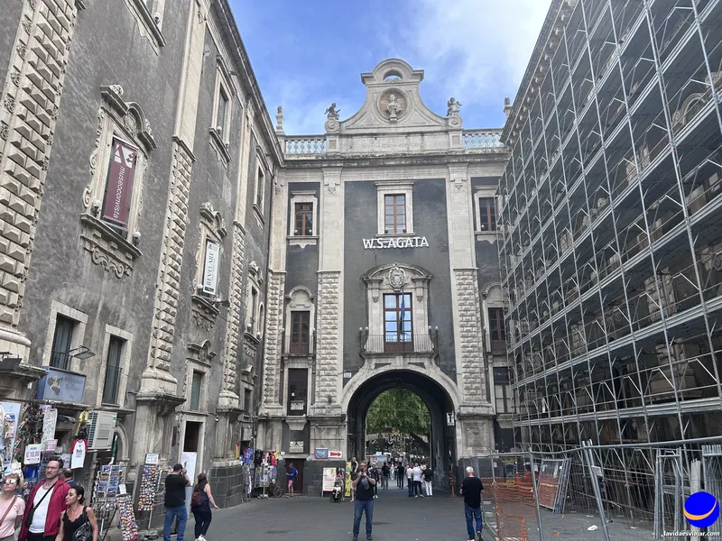 porta uzeda en catania